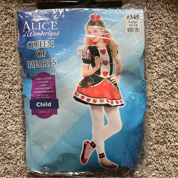 Queen of Hearts kid’s Halloween costume size 12-14 - Picture 2 of 2